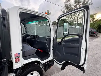 Used 2023 ISUZU NPR HD Box trucks Florida US | Truck and Van Outlet #1509234