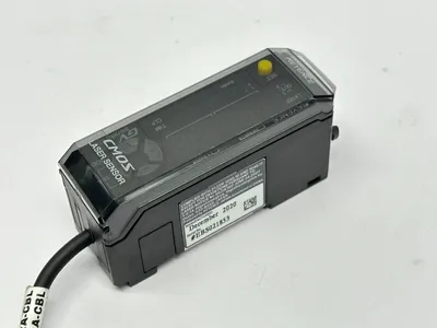 GV-H450L | Keyence  CMOS Laser Sensor w/ GV-22P Amplifier - Used