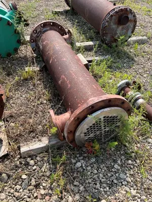 PERRYPRODUCTS _UNKNOWN_ Exchanger Tubular Alloy (0 - 399 sqft) ss, etc. | Perry Equipment (3)