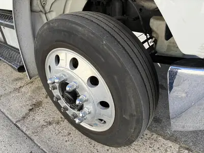 USED 2020 FREIGHTLINER M2 106