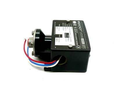 NEW ASHCROFT B464B PRESSURE SWITCH 15AMP 480VAC 30P.S.I