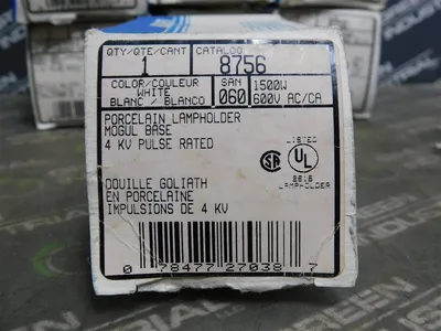 Lot of 8 Leviton 8756 Porcelain Lampholder Mogul Base 4kV Pulse Rated 1500W New