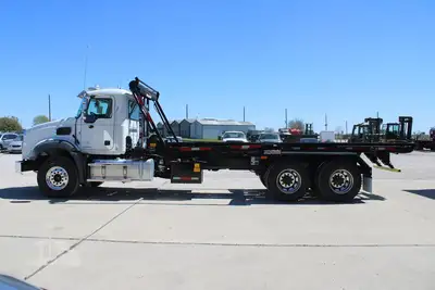 New | in-Stock 2025 MACK GRANITE 64BR Rolloff Trucks Texas US | Roll Off Truck World #1491900