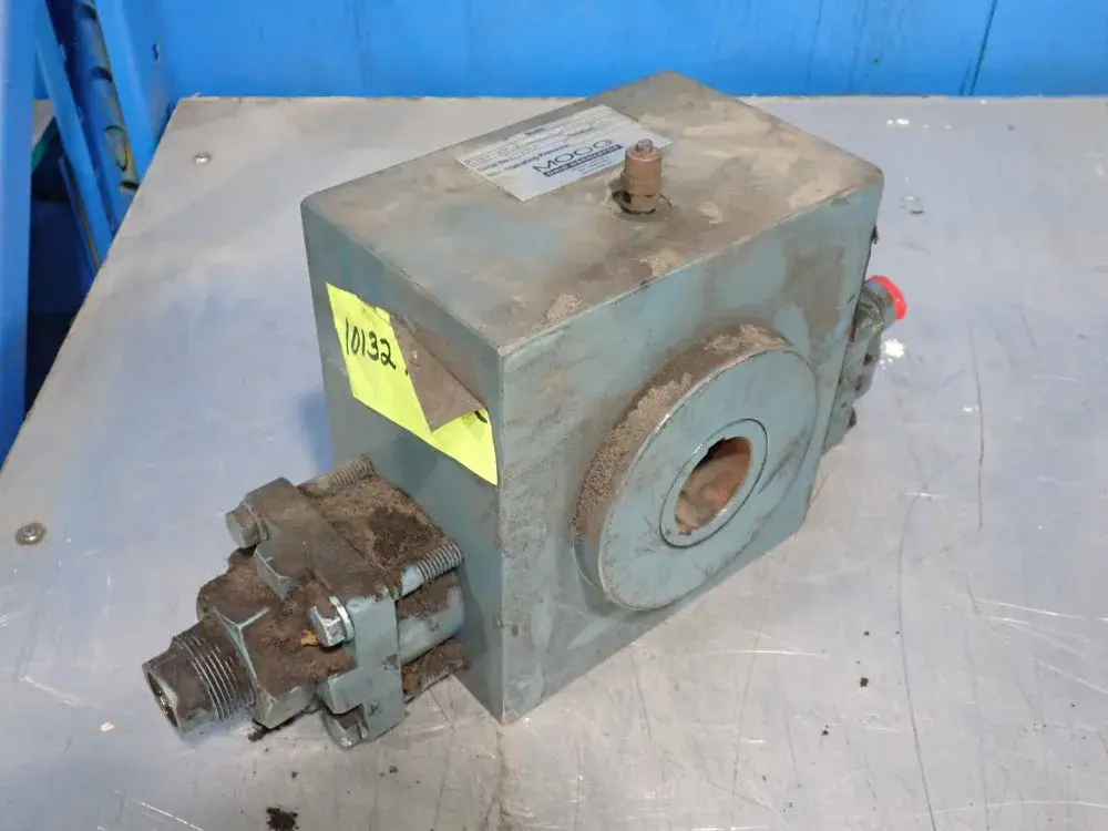 Used MOOG ST67100AEBESMS1RKHXN Pumps Ohio US | HGR 24 #1131434
