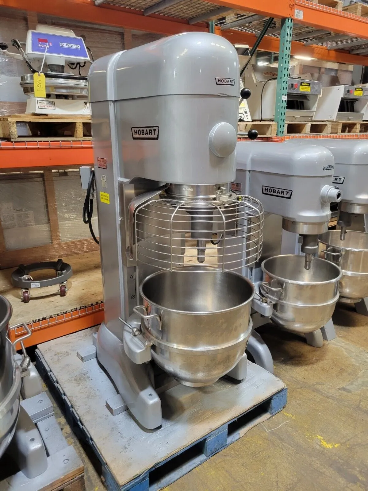 2000 Hobart M802 80 Quart Commercial Dough Mixer W Guard in IMMACULATE CONDITION