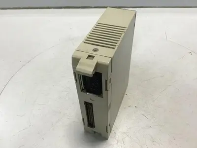 USED OMRON C200H-ID212