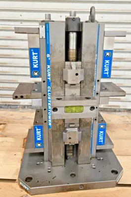 Kurt 3545345435343 Machining Centers & Milling Machines | Amiron Machinery (7)