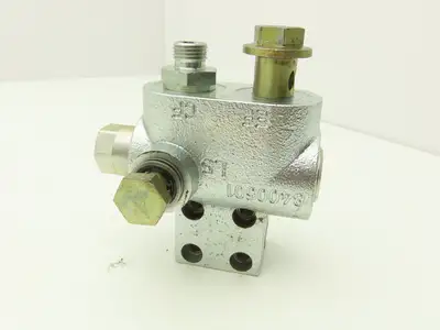 Linde 0009443041 Electric Forklift Flow Control Valve Removed From E20C