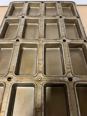 CHICAGO METALLIC CORP. Loaf Pans Loaf Pans | Envoy Equipment LLC (3)