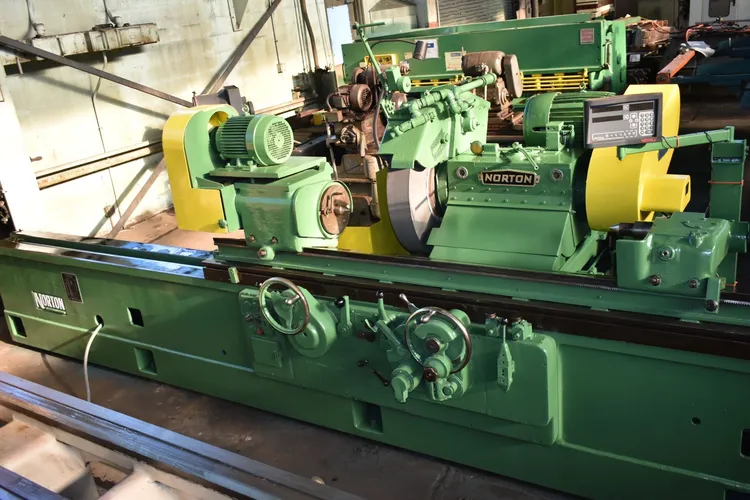 Used NORTON LCTU Cylindrical Grinders Including Plain & Angle Head Ohio US | Mohawk Machinery #474179