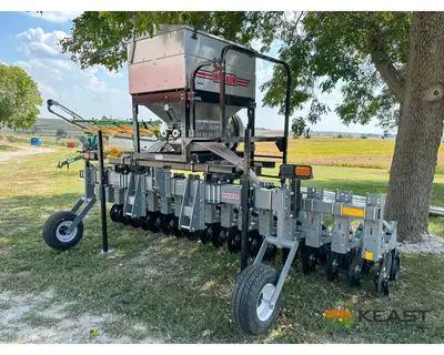 Used HINIKER _UNKNOWN_ Seeders Iowa US | Keast Enterprises #1360324