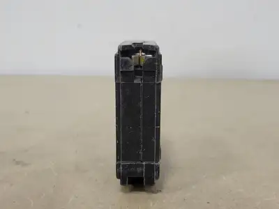 USED SCHNEIDER ELECTRIC CHOM120