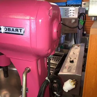 HOBART A 200 20 QT Mixer Includes Guard, Bowl & Pattle Hook & Whip 115VHOBART A 200 20 QT Mixer Includes Guard, Bowl & Pattle Hook & Whip 115V
