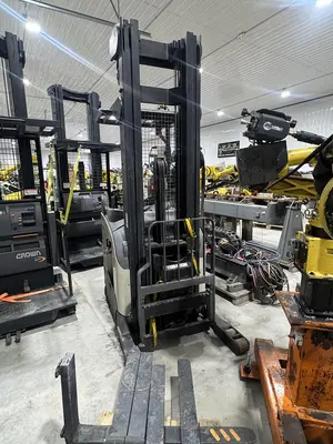Used 2015 CROWN RR5725-35 Misc Forklifts Michigan US | RAB Industries, Inc. #495032