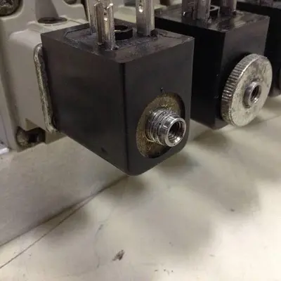 USED BOSCH 0 820 023 502 / MANIFOLD