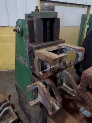6" TO 24" SANRIKU MODEL #YS-800 HEAVY DUTY PIPE FACING MACHINE: STOCK #17948