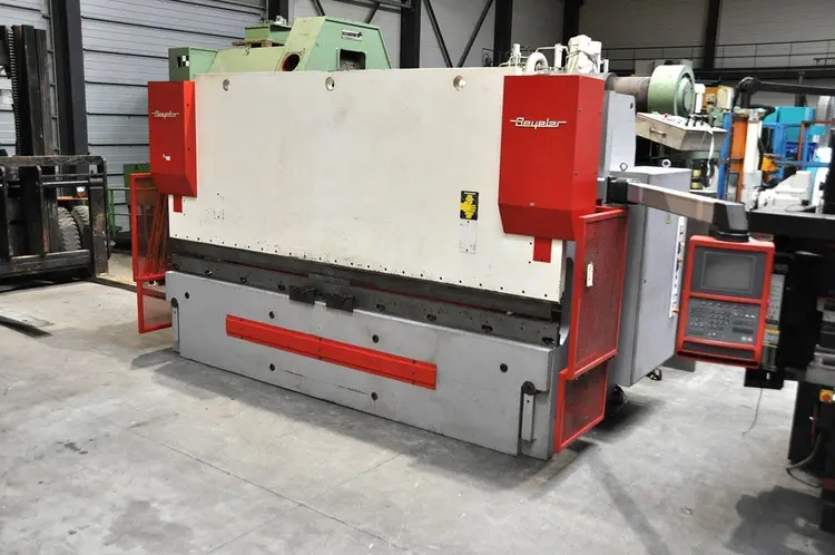 Used BEYELER BYSTRONIC PR6 200 TON X 4100 MM CNC Press Brakes | Apt International N.V #372989
