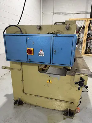 USED FARINA CFO303