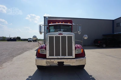 Used 2009 PETERBILT 367 Service & Utility Trucks Texas US | Roll Off Truck World #1491938