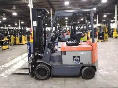 USED 2017 TOYOTA 7FBCU35