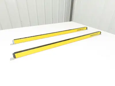 Schmersal SLC440COM-ER-0890-14 Safety Light Curtain Transmitter & Receiver Set