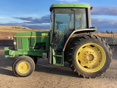 USED JOHN DEERE 6200