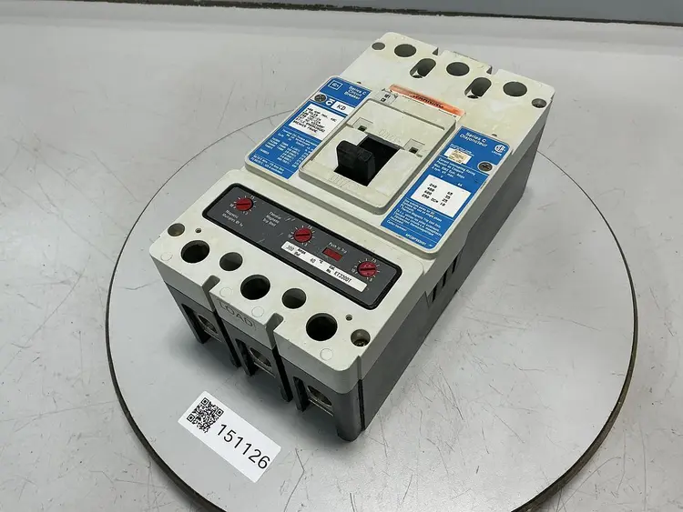 Used CUTLER HAMMER KD3400F Circuit Breakers Michigan US | Ideal Machinery #689523