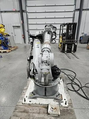 USED YASKAWA MOTOMAN ES165D