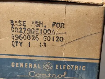 General Electric CR2790E100A base for relay. Loc4E15
