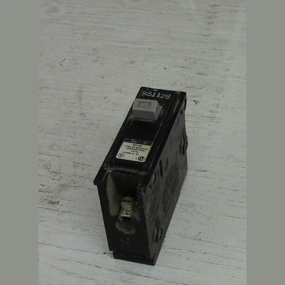 Cutler Hammer 1 Pole 40 Amp Push-in Breaker