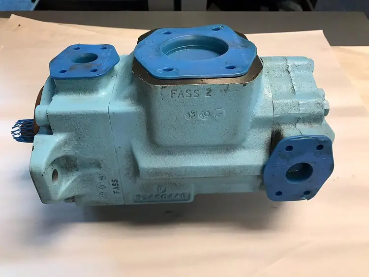 Used DENISON T6CC-017-0105R07C110P3 Hydraulic Pumps Ohio US | Surplus Asset Holdings #1226197