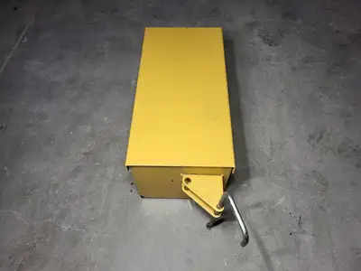 Tool Box 23" x 10" x 10"