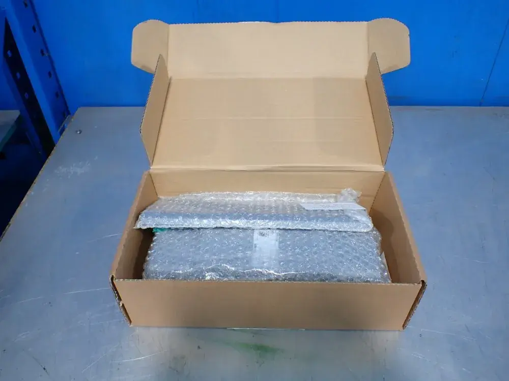 NEW SIEMENS 6AV76740KG000AA0