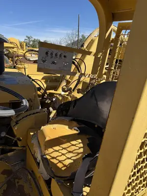 USED 1974 CATERPILLAR 621