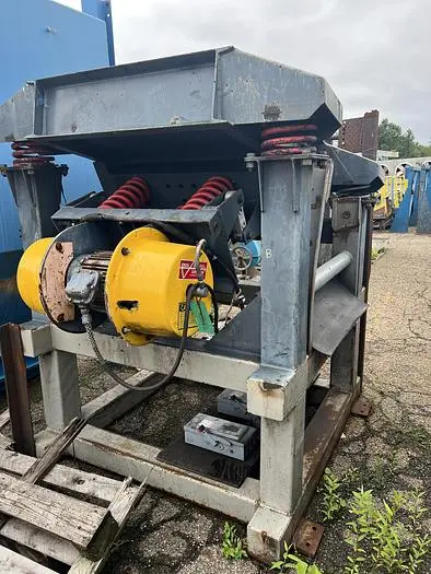 Used GENERAL KINEMATICS PARA-MOUNT SC1700 Feeders (Material Handling) Ohio US | World Equipment and Machine Sales #394817