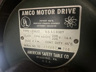 Merrow M-3DW-2 Industrial Sewing Machine