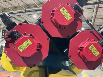 USED 2014 FANUC M-900iA/400L