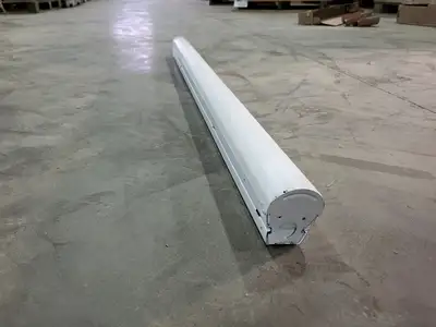 NEW DAY-BRITE FSS470L840-UNV