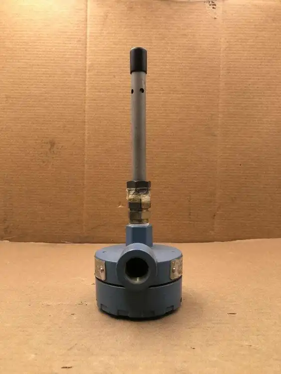 Used ROSEMOUNT / EMERSON 142-01-13 Sensors Pennsylvania US | Moses B Glick #1007798