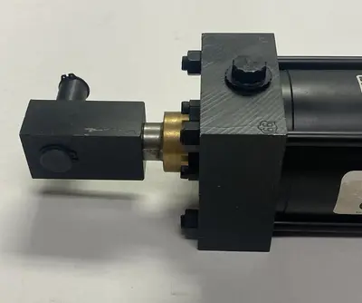 New | in-Stock SCHRADER BELLOWS PAD117621 Hydraulic Cylinders Ohio US | Surplus Asset Holdings #1247689