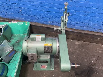 Used _UNKNOWN_ _UNKNOWN_ Belt Grinders Including Sanders Ohio US | HGR 24 #1370431