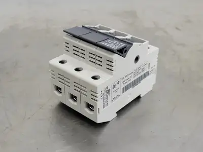 USED ALLEN-BRADLEY 1492-FB3C30-L