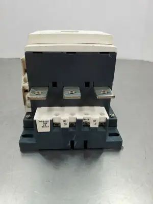 USED Schneider Electric COIL