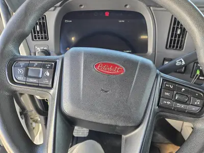 USED 2023 PETERBILT 567