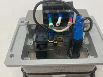 USED MENCOM PANEL INTERFACE CONNECTOR MODULE, DUPLEX OUTLET