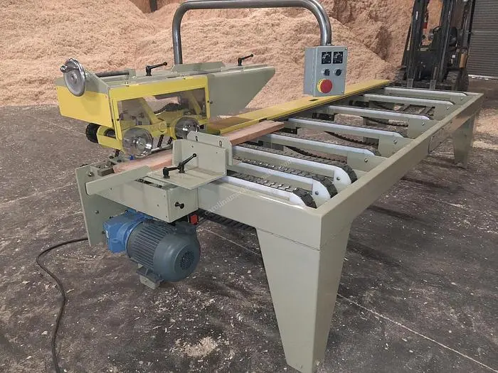 USED CUSTOM BUILT MOULDER INFEED