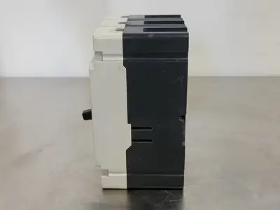 USED CUTLER-HAMMER EHD3030