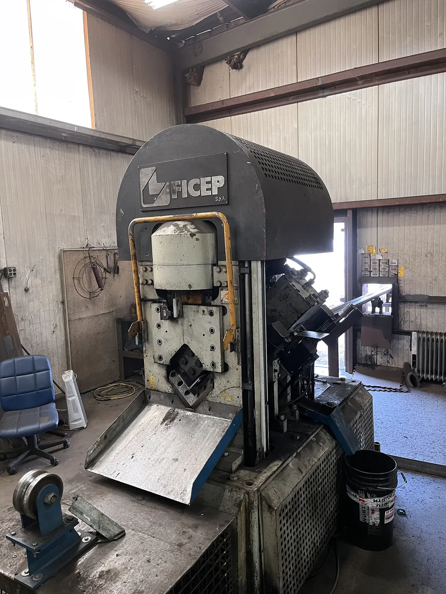 USED 2002 FICEP A-152