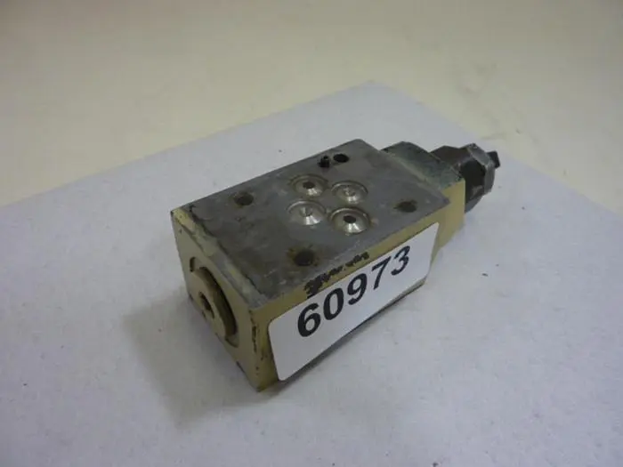 Used VICKERS CVGC 3 W 125 10 Valves/Fittings Michigan US | Ideal Machinery #587082
