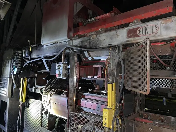 Used 1987 HUNTER 20 AUTOMATED MOLDING MACHINE Foundry Molding Machines | World Equipment and Machine Sales #394639